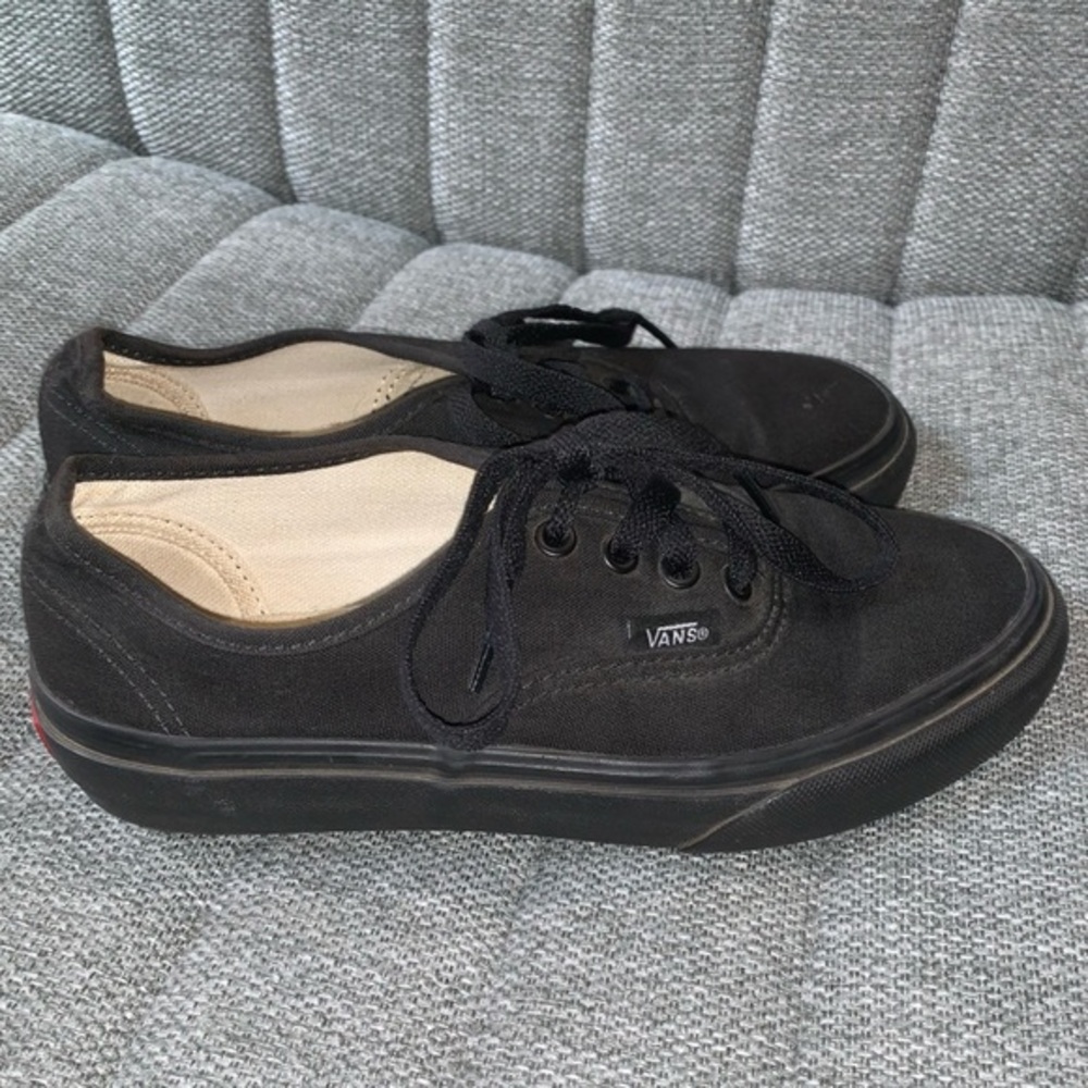 Vans off the wall‎ all black lace up sneakers size kids 2